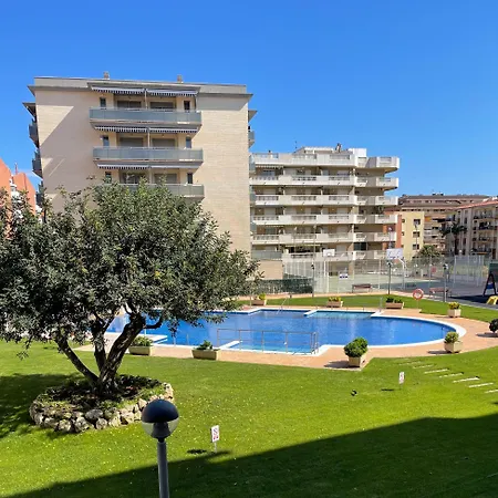 Apartment En Y Parking La Pineda