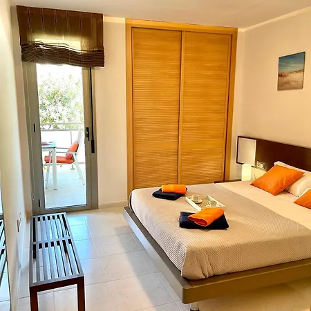 Apartment En Y Parking